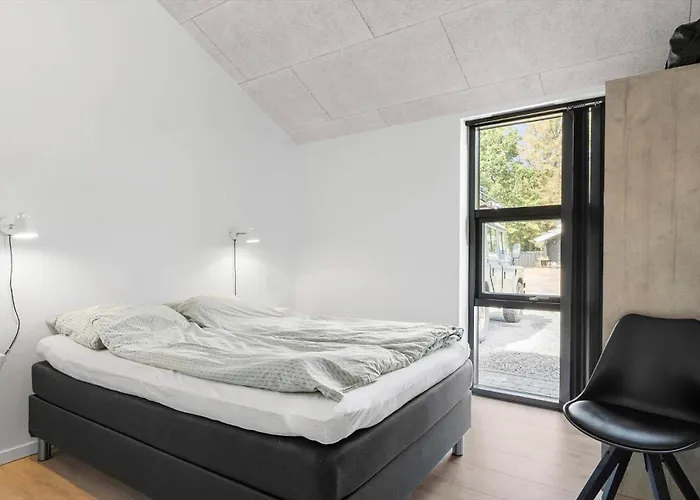 Ha387-hals-thomas-winters-vej-40 * Hals